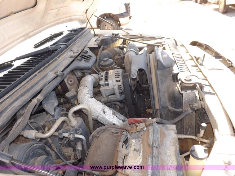 image for item I8413 2007 Ford F250 Super Duty XL pickup truck