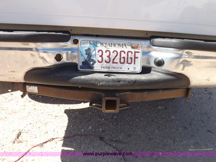 image for item I8413 2007 Ford F250 Super Duty XL pickup truck