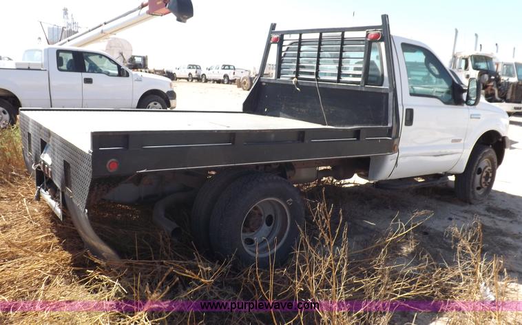image for item I8414 2005 Ford F350 Super Duty XL flatbed truck