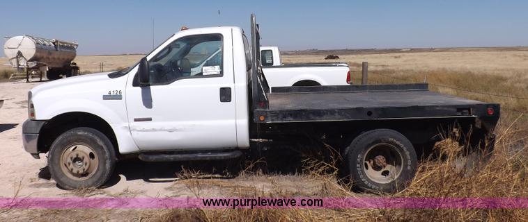 image for item I8414 2005 Ford F350 Super Duty XL flatbed truck