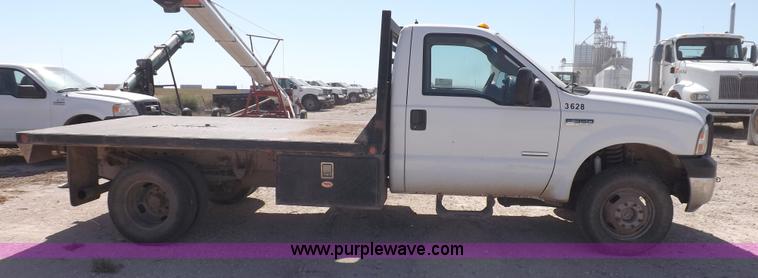 image for item I8415 2007 Ford F350 XL Super Duty utility truck