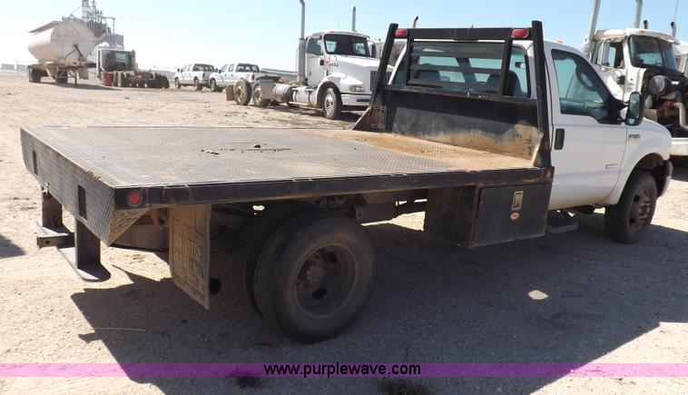 image for item I8415 2007 Ford F350 XL Super Duty utility truck