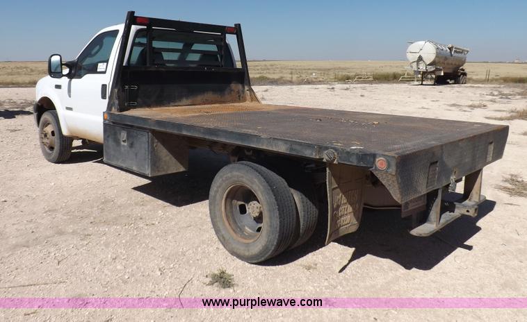 image for item I8415 2007 Ford F350 XL Super Duty utility truck