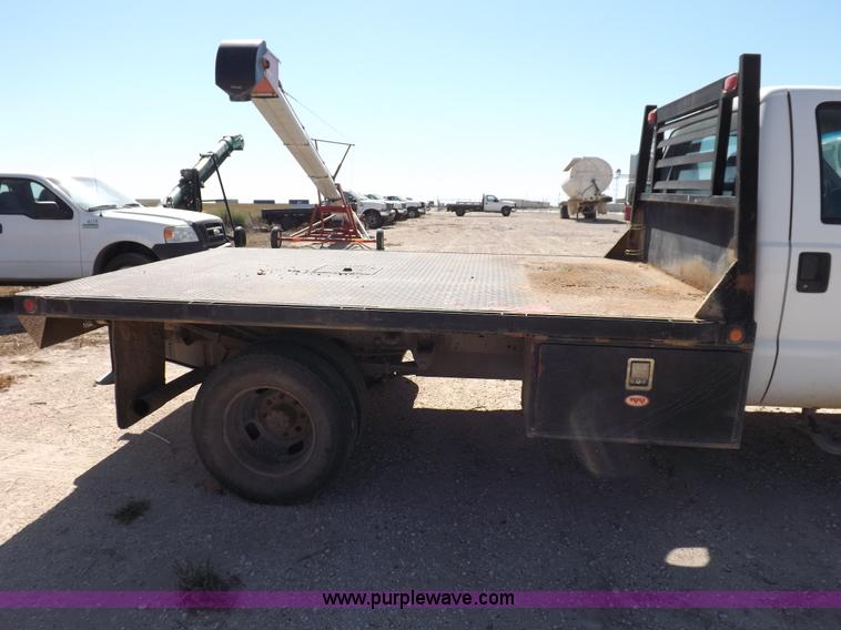 image for item I8415 2007 Ford F350 XL Super Duty utility truck