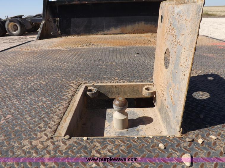 image for item I8415 2007 Ford F350 XL Super Duty utility truck