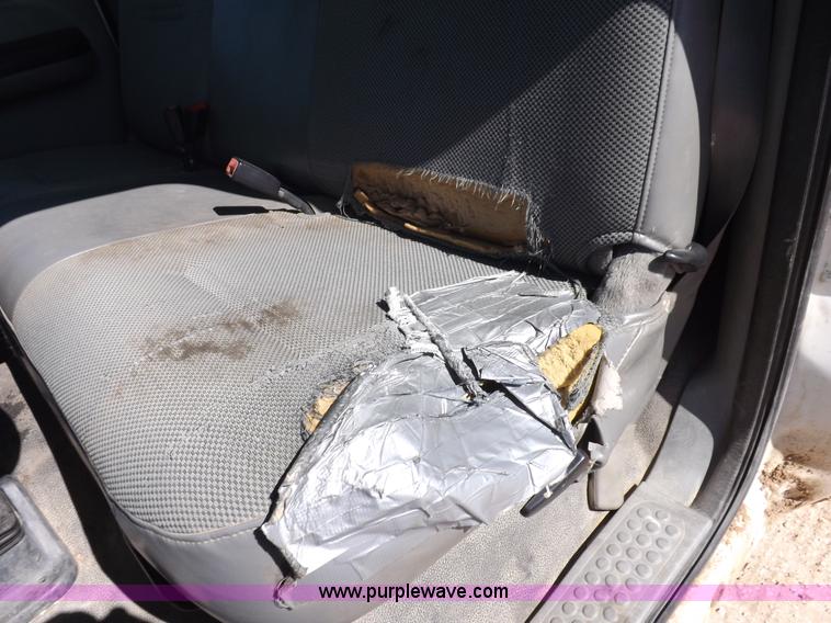 image for item I8415 2007 Ford F350 XL Super Duty utility truck