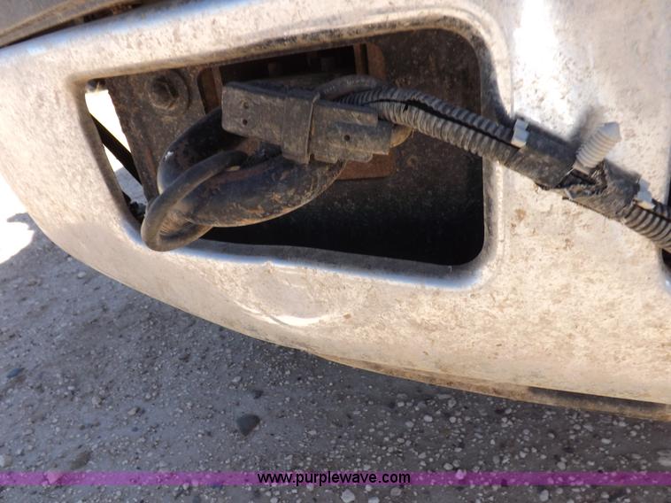 image for item I8415 2007 Ford F350 XL Super Duty utility truck