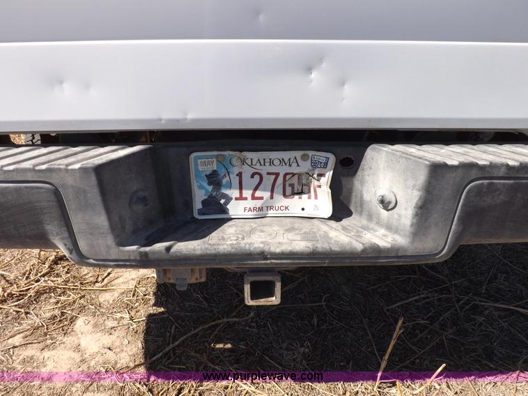 image for item I8416 2005 Ford F150 XL SuperCab pickup truck