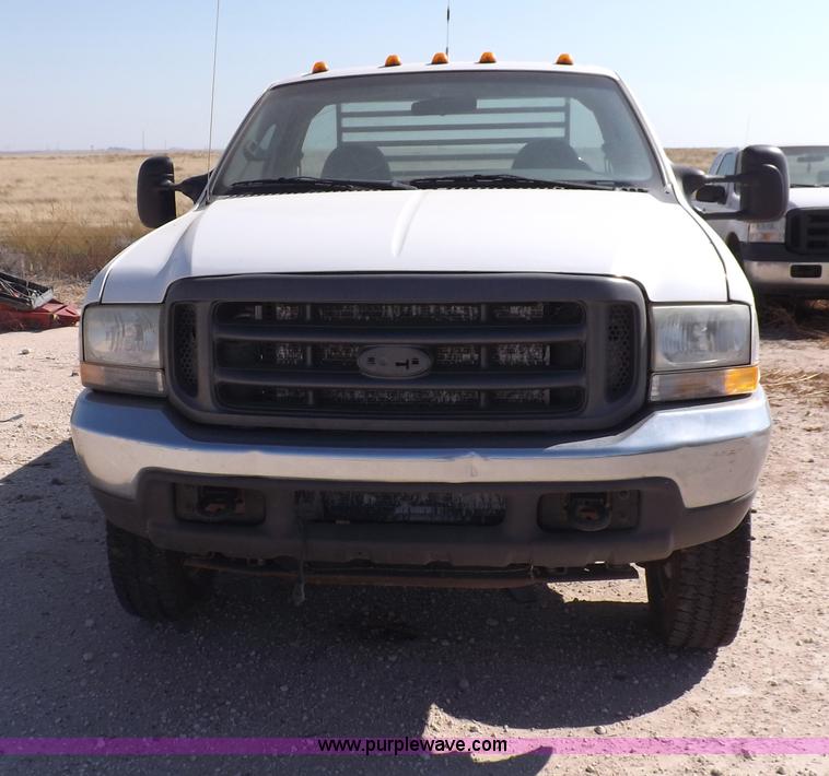 image for item I8417 2004 Ford F550 Super Duty XL flatbed truck