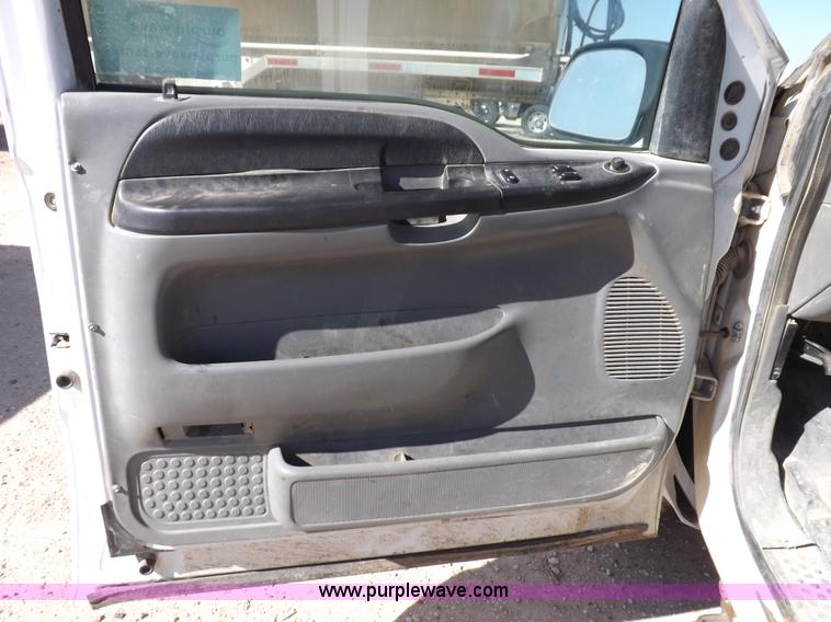 image for item I8418 2006 Ford F250 Super Duty Lariat SuperCab pickup truck