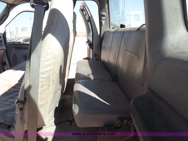 image for item I8418 2006 Ford F250 Super Duty Lariat SuperCab pickup truck