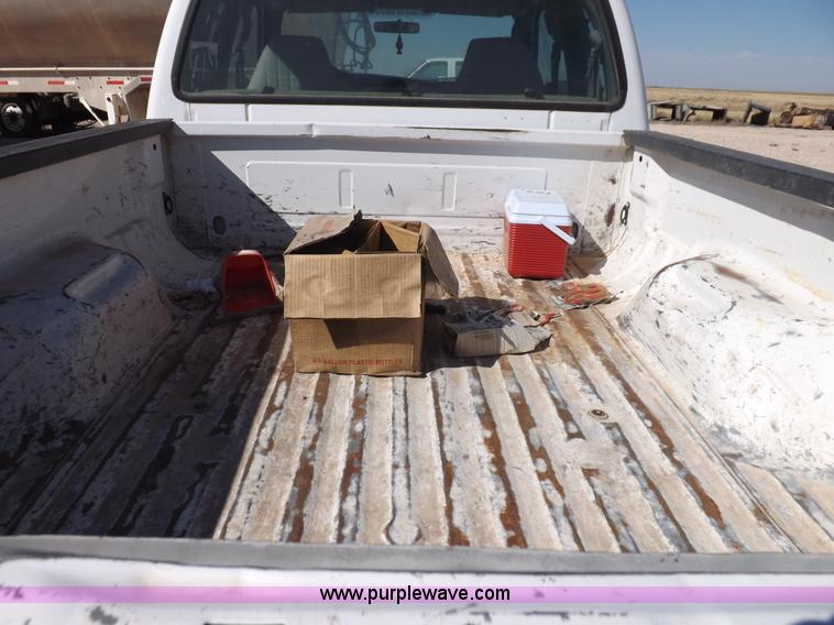 image for item I8418 2006 Ford F250 Super Duty Lariat SuperCab pickup truck