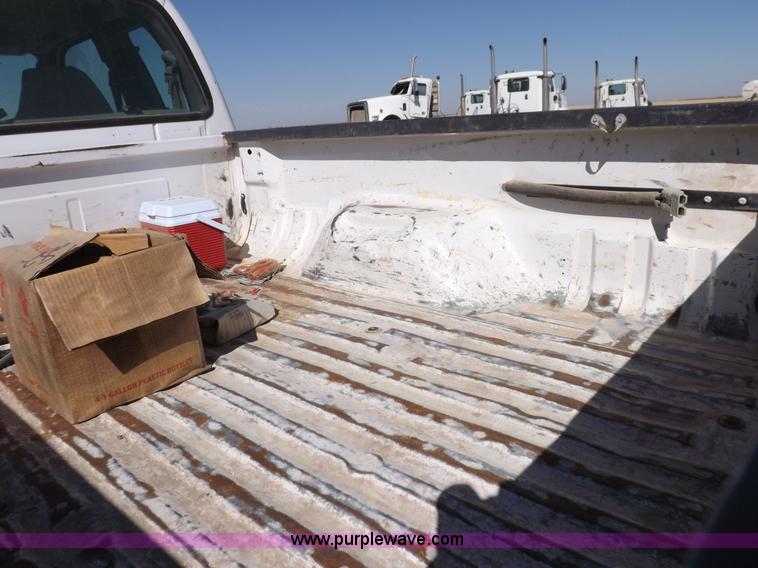 image for item I8418 2006 Ford F250 Super Duty Lariat SuperCab pickup truck