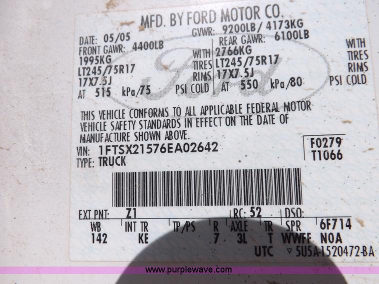 image for item I8418 2006 Ford F250 Super Duty Lariat SuperCab pickup truck