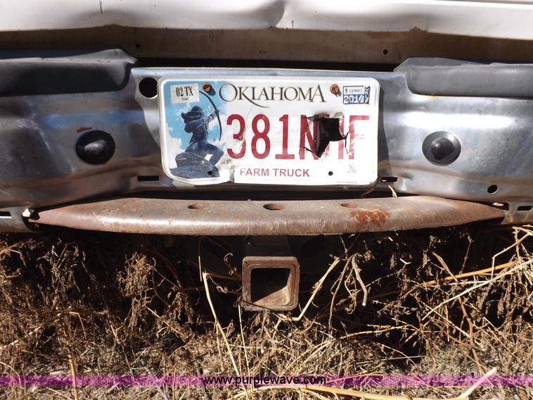 image for item I8419 2004 Ford F250 Super Duty XLT pickup truck