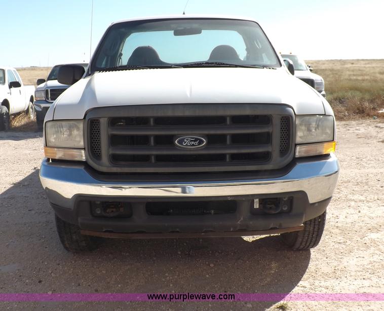 image for item I8420 2004 Ford F350 Super Duty XL pickup truck