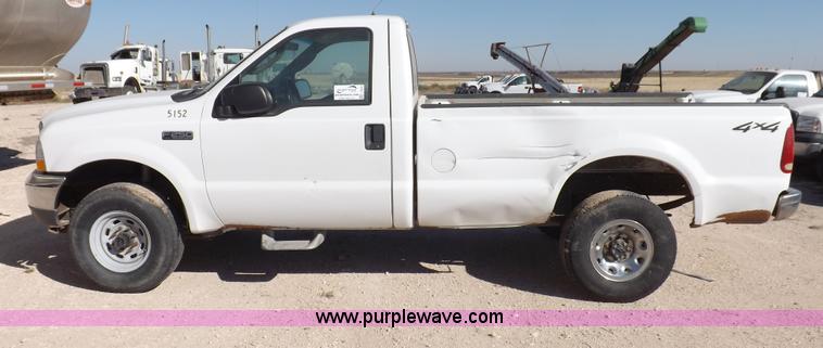 image for item I8420 2004 Ford F350 Super Duty XL pickup truck