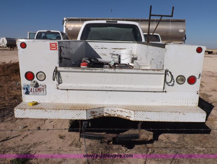 image for item I8421 2005 Ford F350 Super Duty XL utility truck