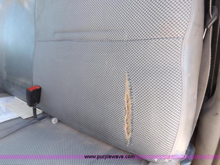 image for item I8421 2005 Ford F350 Super Duty XL utility truck