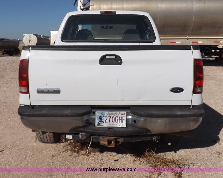 image for item I8422 2006 Ford F250 Super Duty XL SuperCab pickup truck