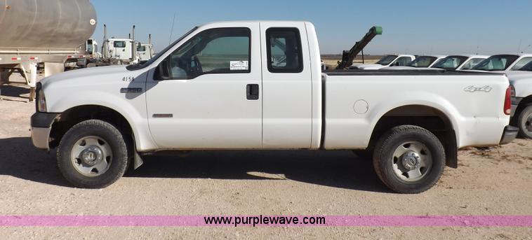 image for item I8422 2006 Ford F250 Super Duty XL SuperCab pickup truck