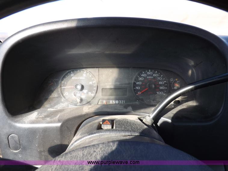 image for item I8422 2006 Ford F250 Super Duty XL SuperCab pickup truck