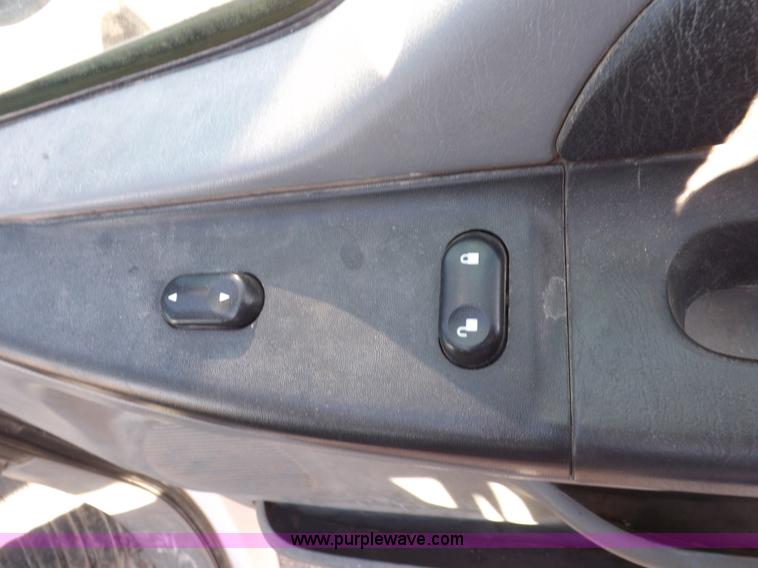 image for item I8422 2006 Ford F250 Super Duty XL SuperCab pickup truck