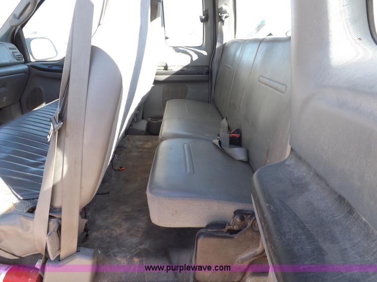 image for item I8422 2006 Ford F250 Super Duty XL SuperCab pickup truck