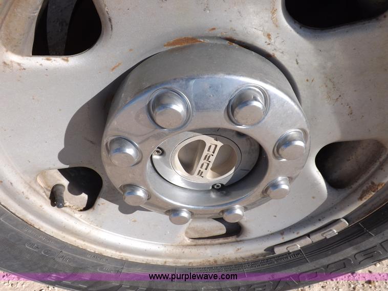 image for item I8422 2006 Ford F250 Super Duty XL SuperCab pickup truck