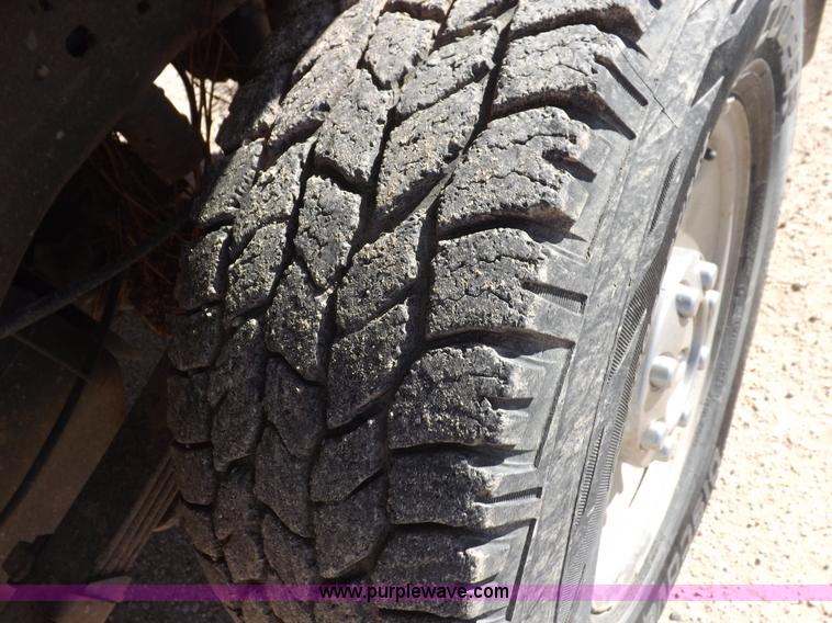 image for item I8422 2006 Ford F250 Super Duty XL SuperCab pickup truck