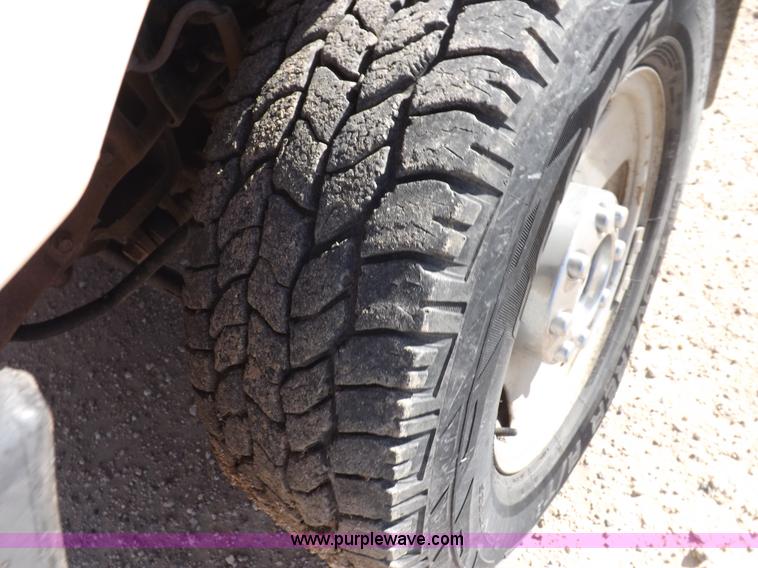 image for item I8422 2006 Ford F250 Super Duty XL SuperCab pickup truck