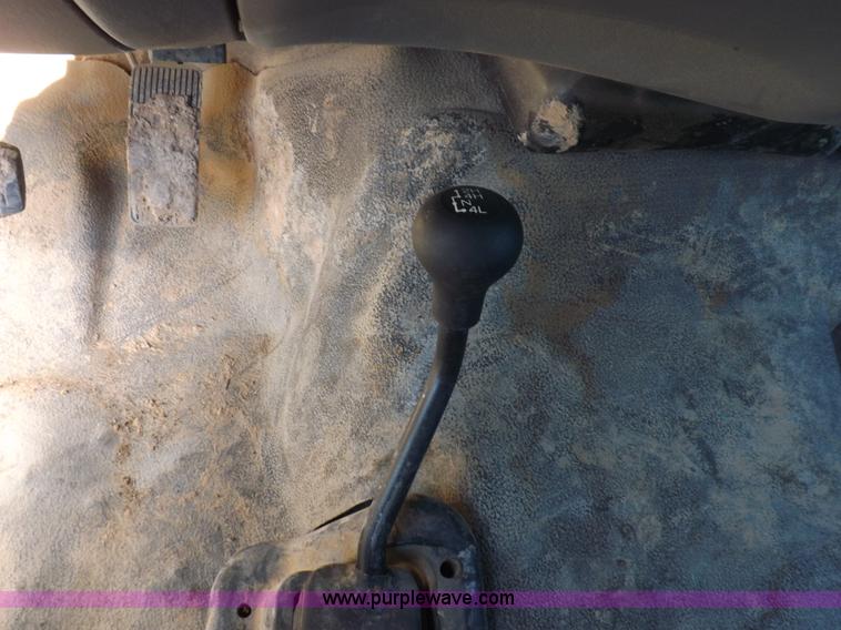 image for item I8423 2005 Ford F250 Super Duty XL Crew Cab pickup truck