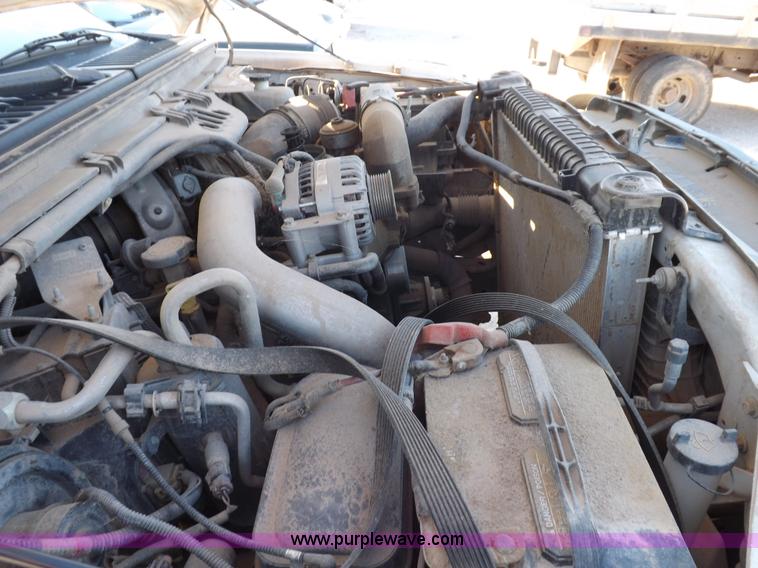 image for item I8423 2005 Ford F250 Super Duty XL Crew Cab pickup truck