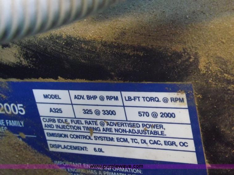 image for item I8423 2005 Ford F250 Super Duty XL Crew Cab pickup truck