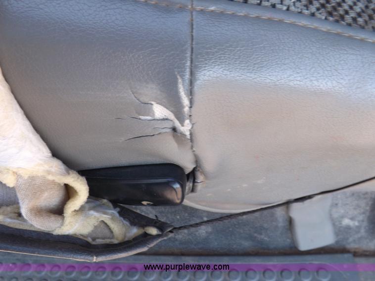 image for item I8427 2005 Ford F250 Super Duty XL Crew Cab pickup truck