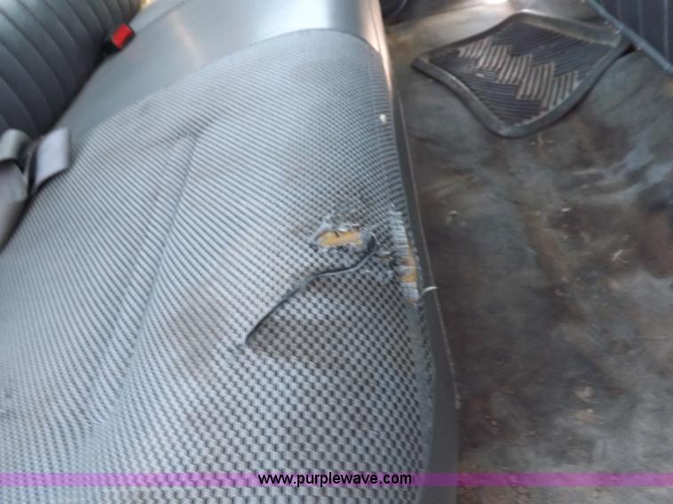 image for item I8427 2005 Ford F250 Super Duty XL Crew Cab pickup truck