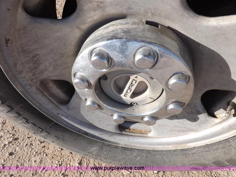 image for item I8427 2005 Ford F250 Super Duty XL Crew Cab pickup truck