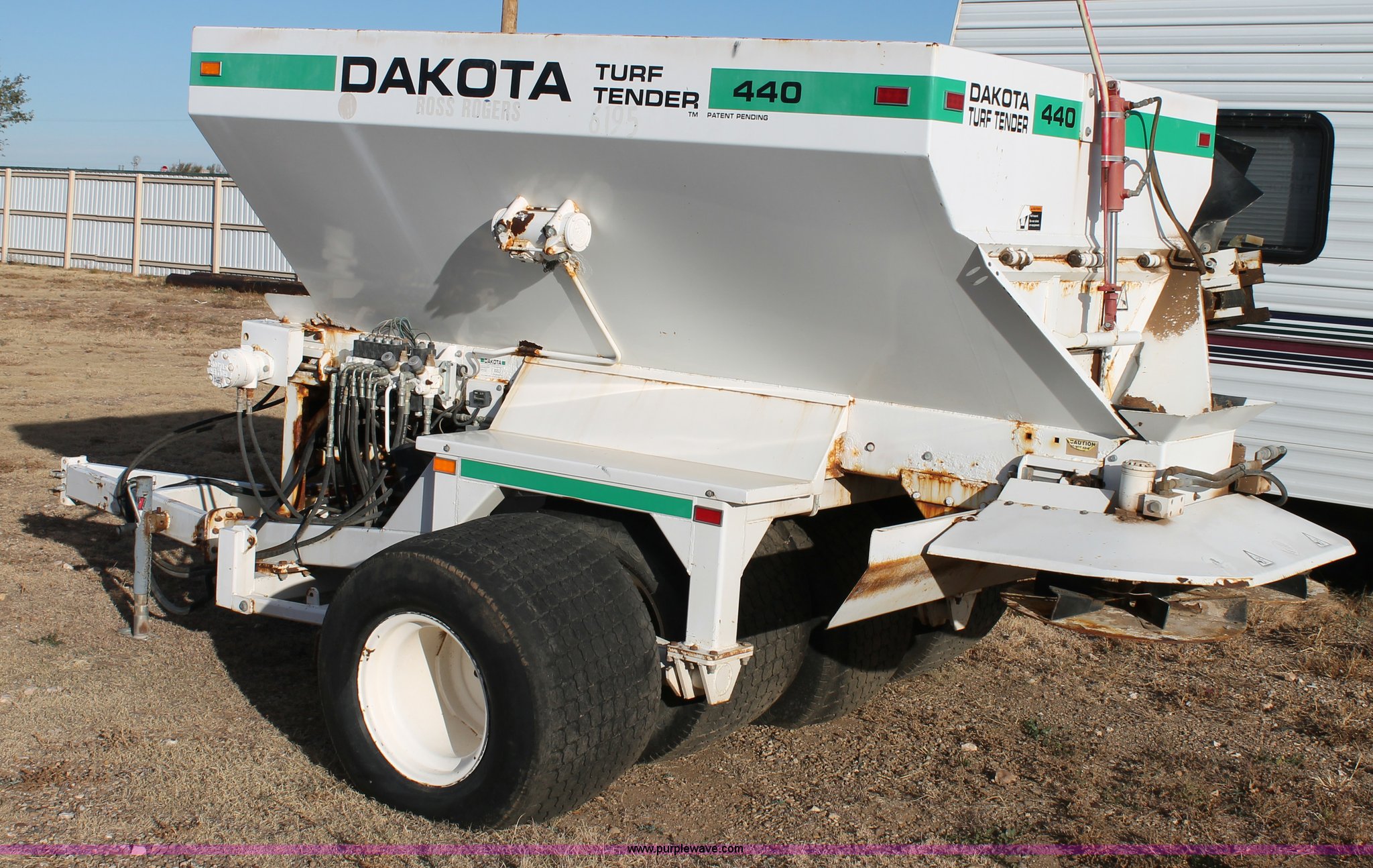 Dakota 440 turf tender in Amarillo, TX Item G5823 sold Purple Wave