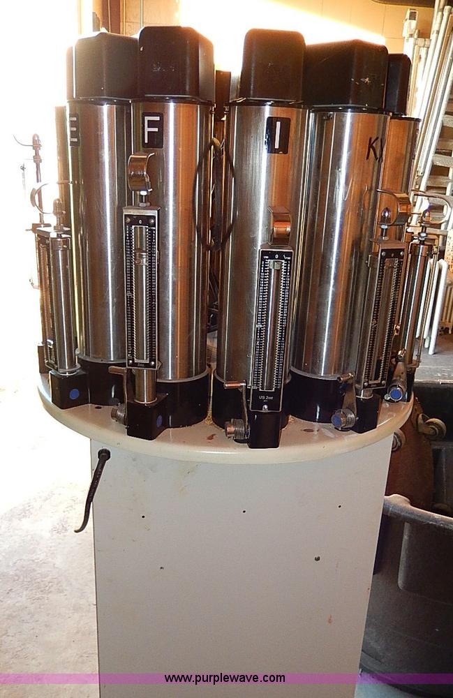 Harbil colorant paint dispenser in Manhattan, KS Item AP9886 sold