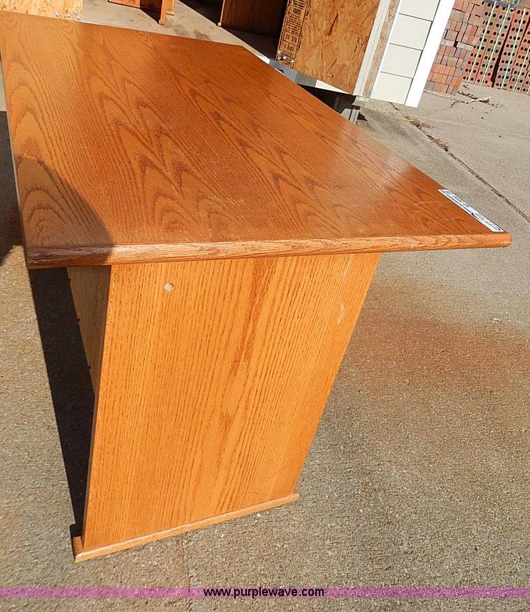 image for item AP9890 Approximately 18 wooden desks