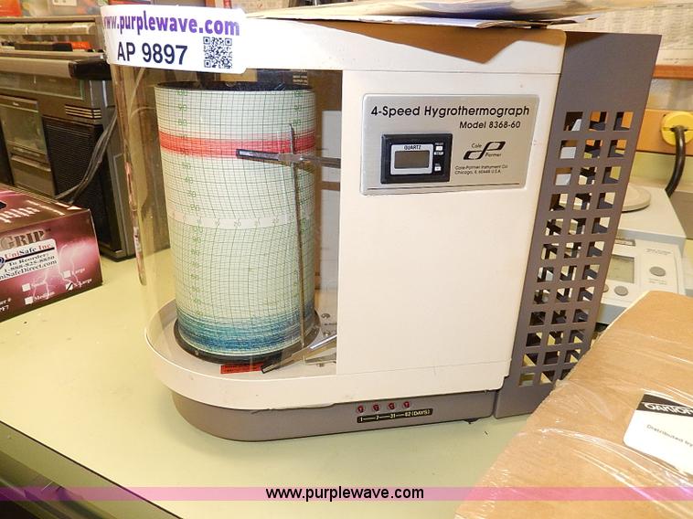 image for item AP9897 Four speed Hygrothermograph