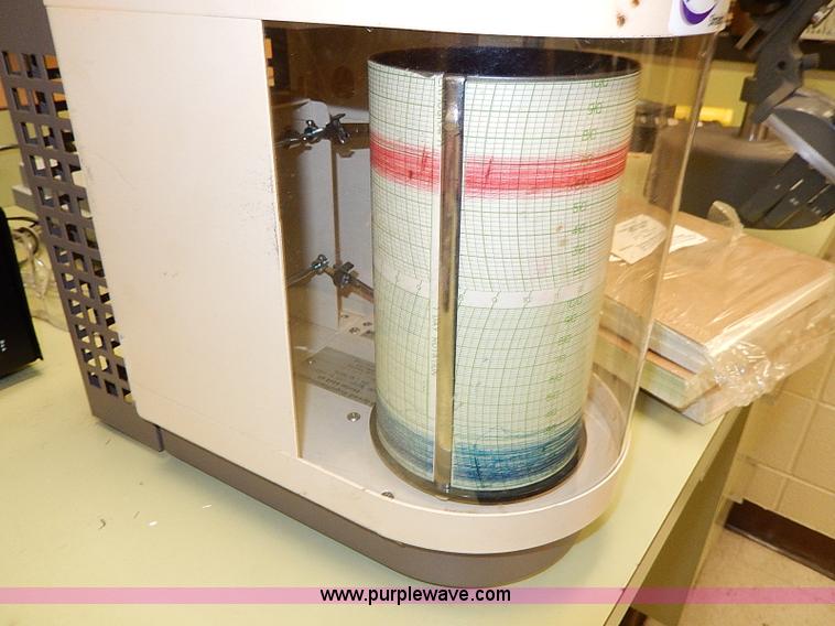 image for item AP9897 Four speed Hygrothermograph