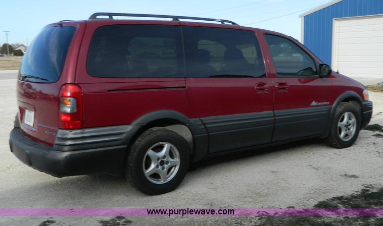 image for item AQ9998 2005 Pontiac Montana van