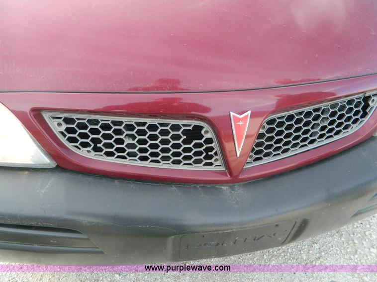 image for item AQ9998 2005 Pontiac Montana van