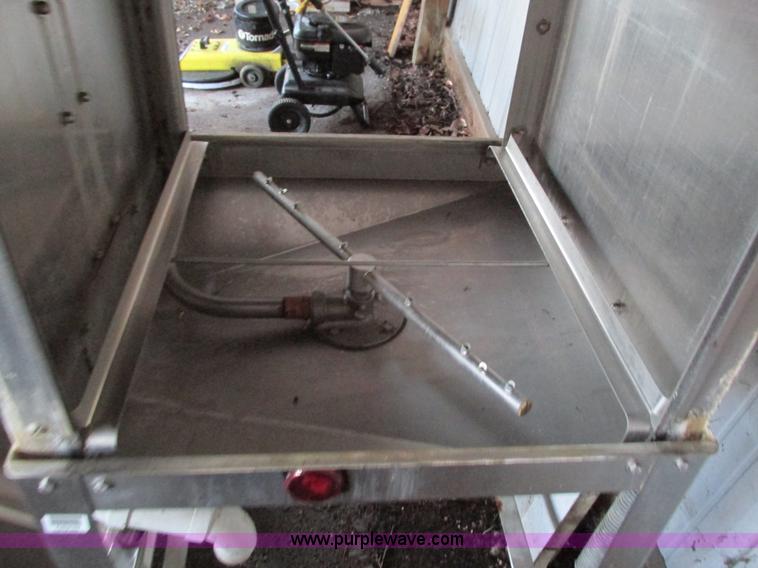 image for item AR9162 Assorted restaurant equipment