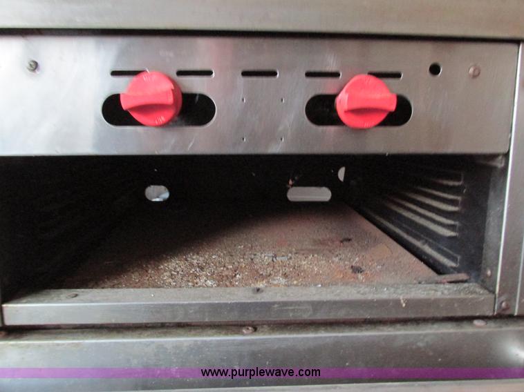 image for item AR9162 Assorted restaurant equipment