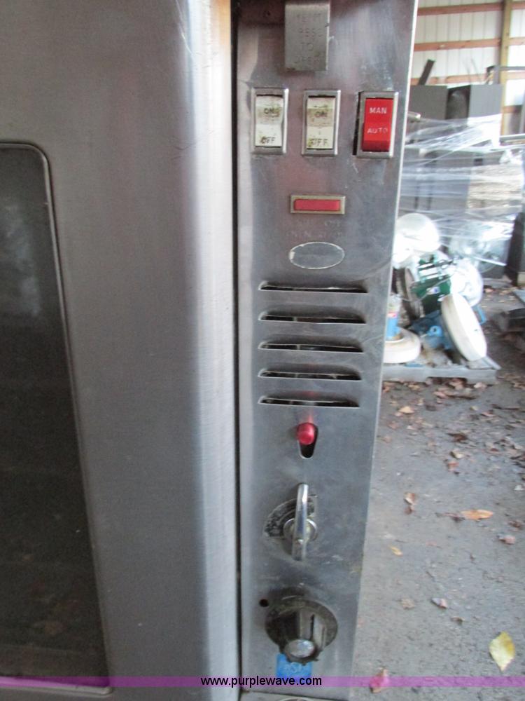 image for item AR9162 Assorted restaurant equipment