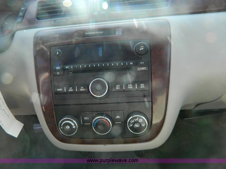 image for item AZ9016 2006 Chevrolet Impala LS