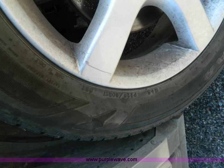 image for item AZ9017 2004 Pontiac Aztek SUV