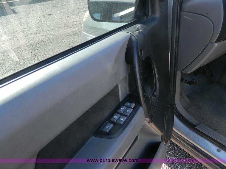 image for item AZ9017 2004 Pontiac Aztek SUV